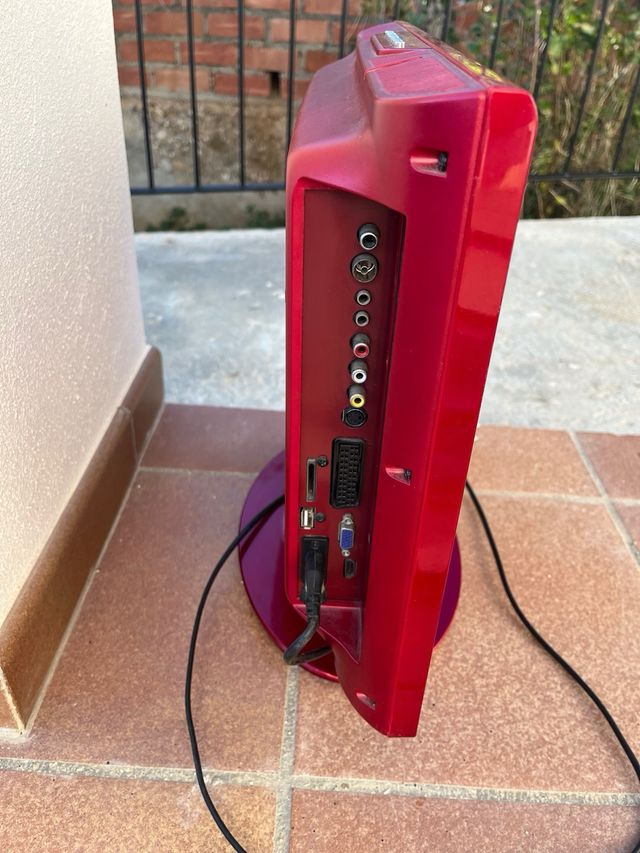 Televisore LCD 19" Sunstech Rosso