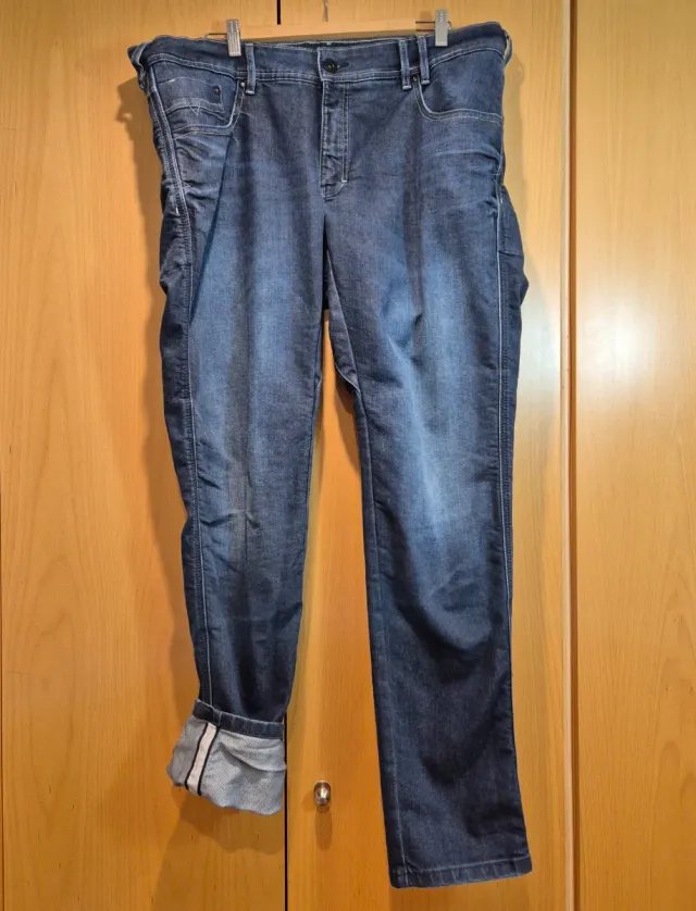 Vaqueros Rev'it Talla 38