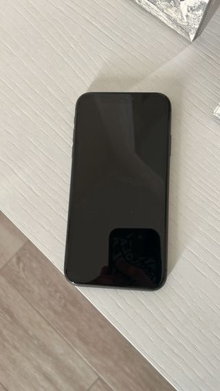 iPhone 11 Negro en perfecto estado