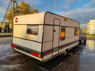 Caravana Burstner 750