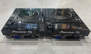 2x Pioneer DJ CDJ-3000 (001006 / 001186)