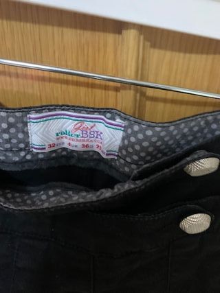 Falda corta tablas Lefties botones