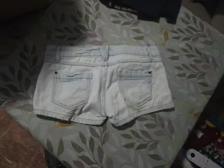 Regalo ropa de chica pantalones,camisas etc