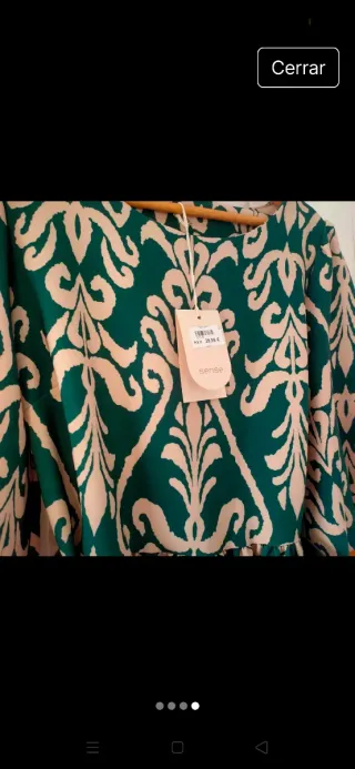 Vestido verde estampado con cinturón