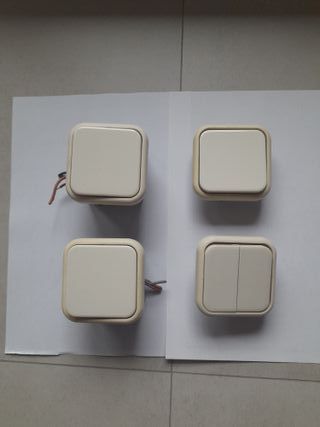 Interruptores Simón: 3 sencillos y 1 doble