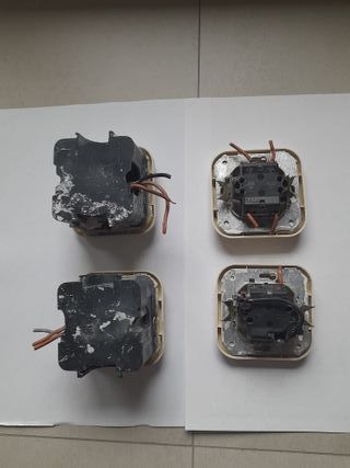 Interruptores Simón: 3 sencillos y 1 doble