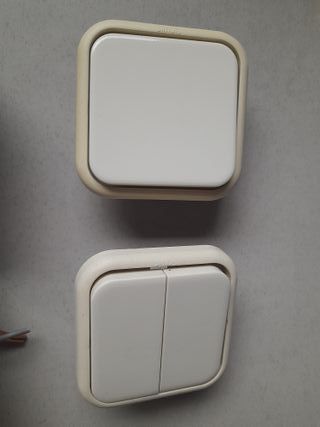 Interruptores Simón: 3 sencillos y 1 doble