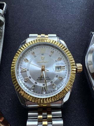 Lote 4 Relojes Marca Japonesa. Premio en concurso