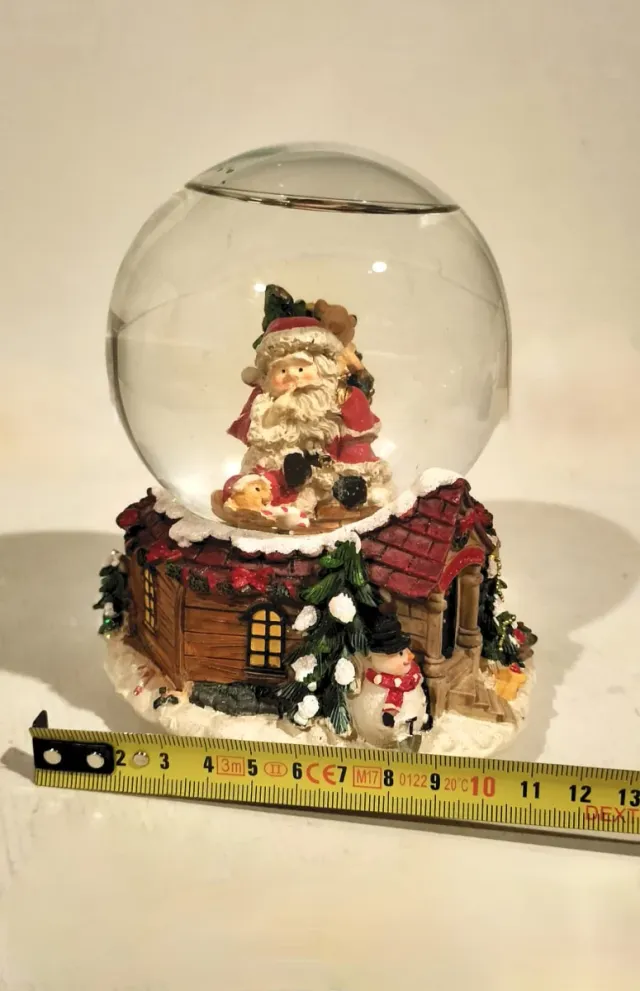 Pallina di neve di Natale Babbo Natale con musica Jingle Bells