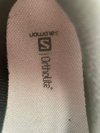 Zapatillas Salomon Running Negras y Rojas