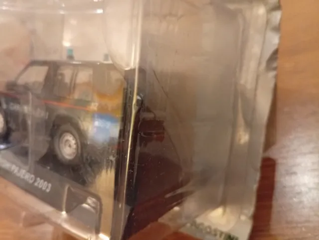 MoMitsubishi Pajero.Carabinieri. 2003. Modellino.