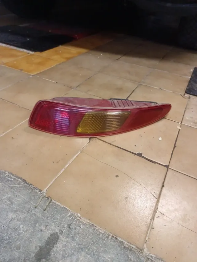 Piloto trasero Alfa GT