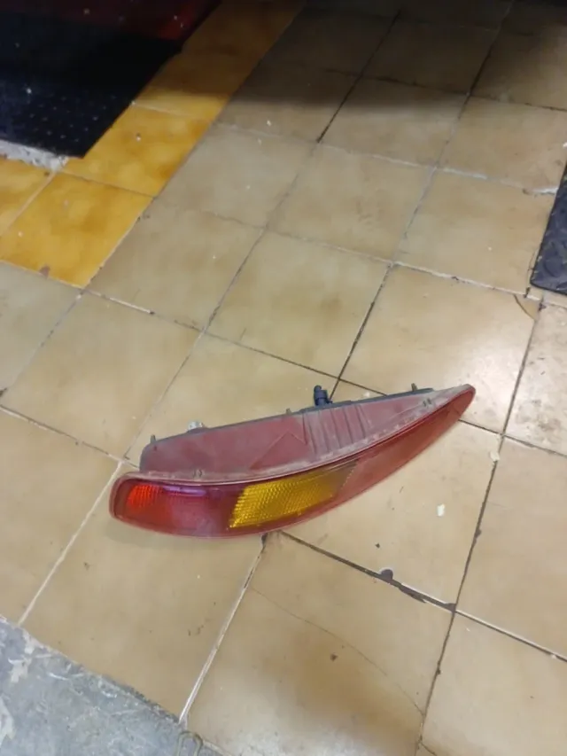 Piloto trasero Alfa GT