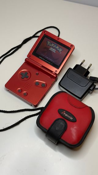 Nintendo Game Boy Advance SP Roja