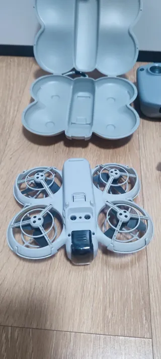 Drone DJI Neo Protectores funda y 2 Batería extras