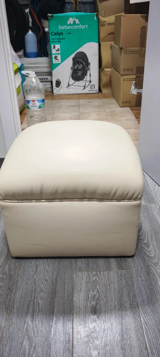 Puff Beige Piel Sintética