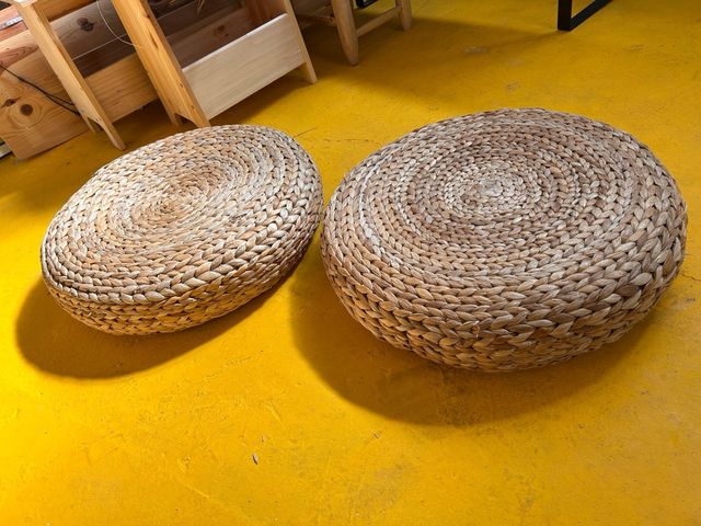 puff de mimbre de Ikea