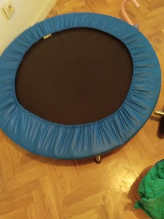 Colchoneta de salto azul