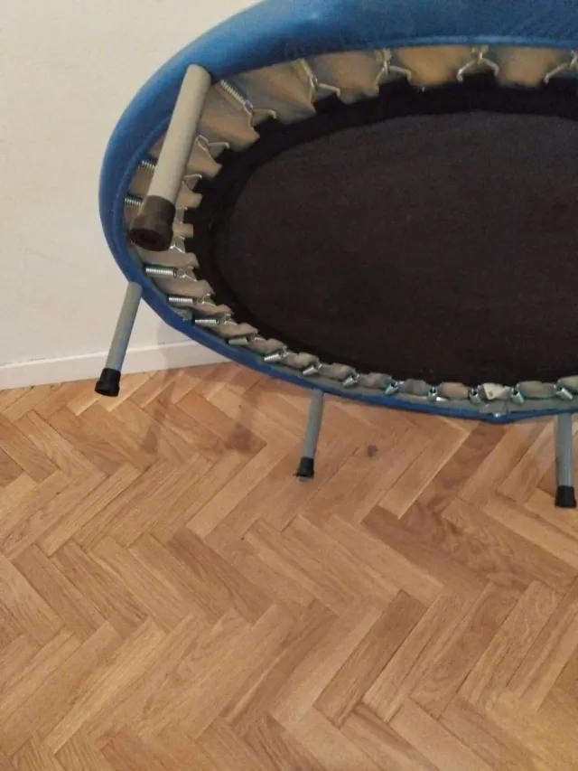 Colchoneta de salto azul