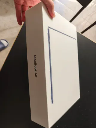 MacBook Air M3 256GB