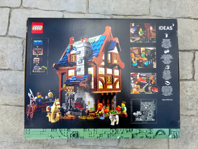 LEGO Ideas Medieval Blacksmith 21325