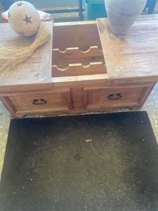 Mesa de madera antigua