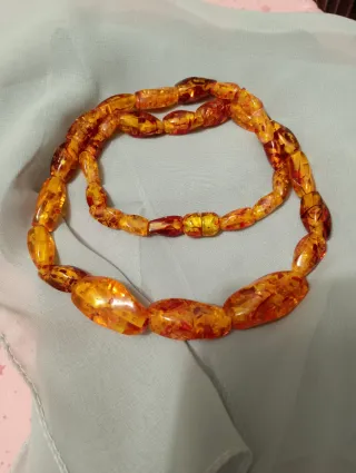 Collana vintage effetto ambra