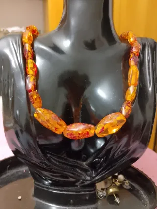 Collana vintage effetto ambra