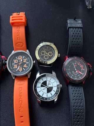 Lote 6 Orologi Calgary e Daikoku sportivi