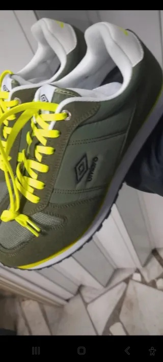 Scarpe Umbro N44 Verde Giallo