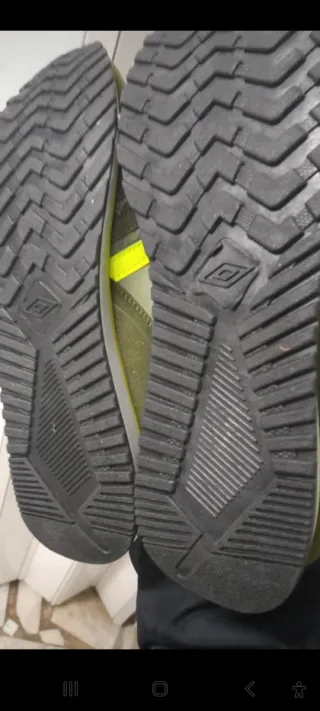 Scarpe Umbro N44 Verde Giallo