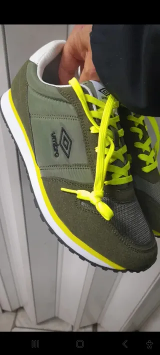 Scarpe Umbro N44 Verde Giallo