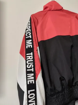 Chaqueta mujer corta.