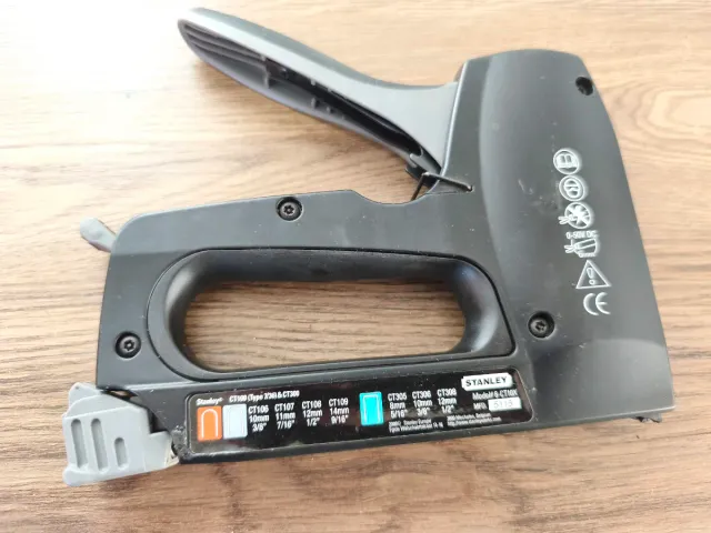 Grapadora Manual Stanley Aluminium Aircraft