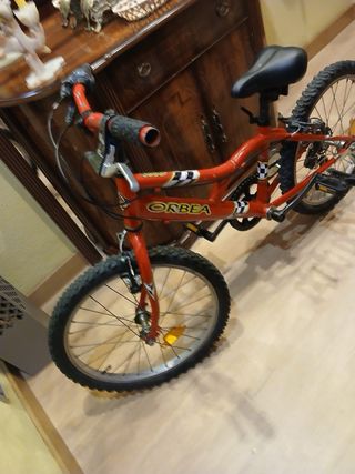 Bicicleta Orbea infantil roja