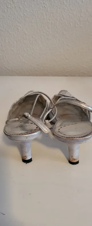 Bolso de fiesta en color plata.