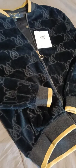 Chaqueta SikSilk terciopelo Negra y Dorada Talla S