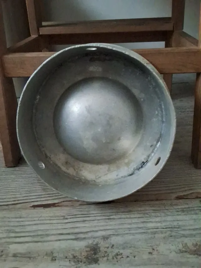 Tapa metálica lechera