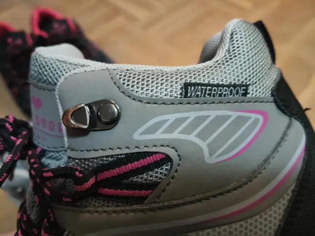 Zapatillas andar y  senderismo niña 34