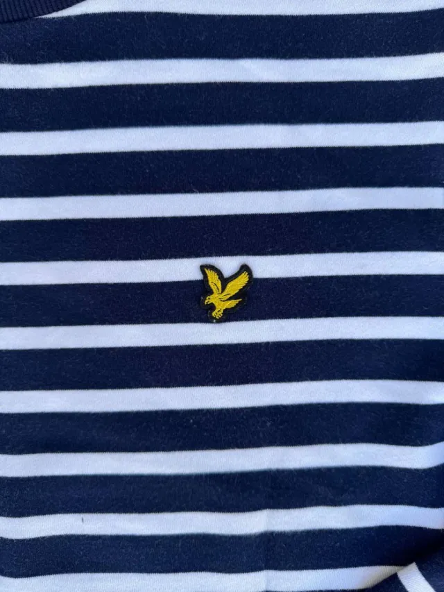 Sudadera Lyle & Scott rayas azul y blanco