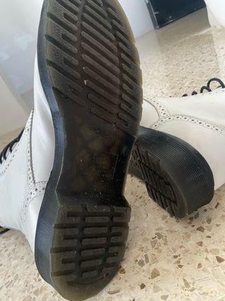 Botas Dr. Martens Edición Especial Blancas.