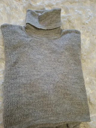 Jersey cuello alto gris talla M