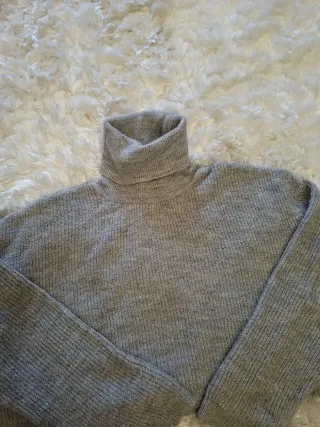 Jersey cuello alto gris talla M