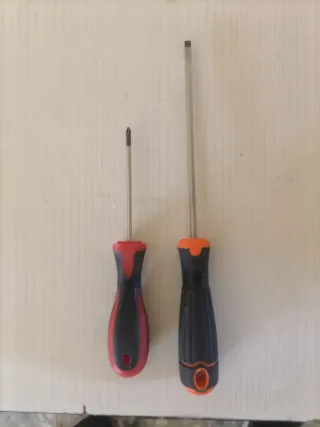 Destornilladores (Plano y Estrella)