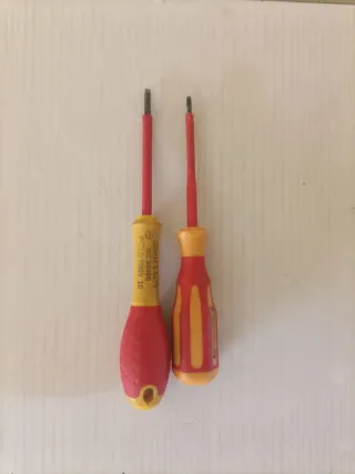 Destornilladores (Plano y Estrella)