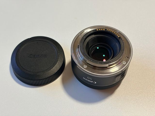 Canon RF 50mm f/1.8 STM Objetivo