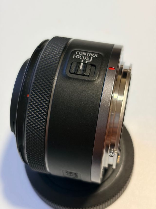 Canon RF 50mm f/1.8 STM Objetivo
