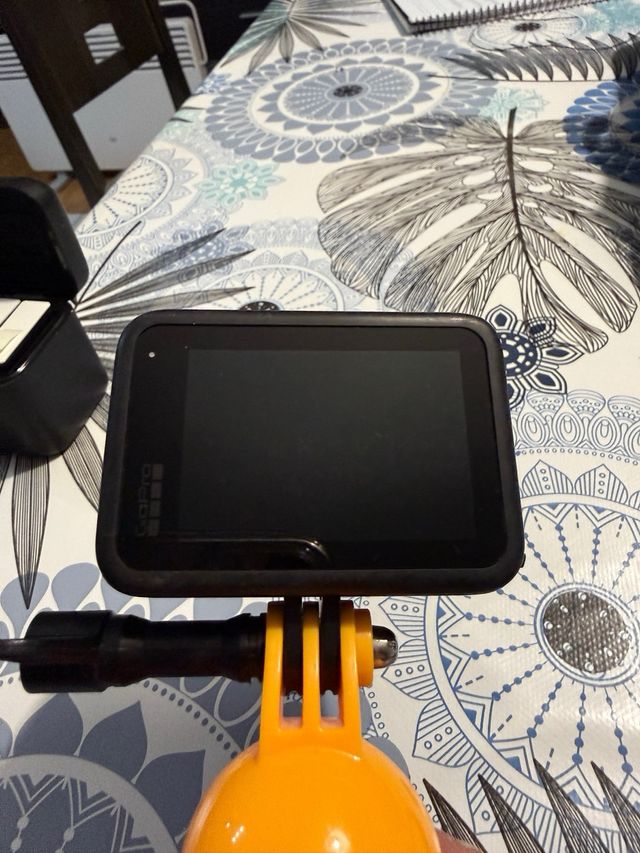 GoPro Hero 11 Black y muchos accesorios