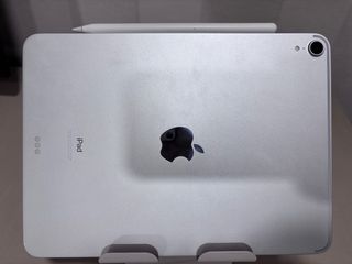 iPad Pro 11 Plata + Apple Pencil