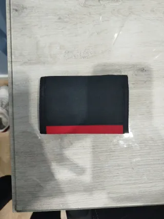 Cartera Rip Curl Negra y Roja Nueva